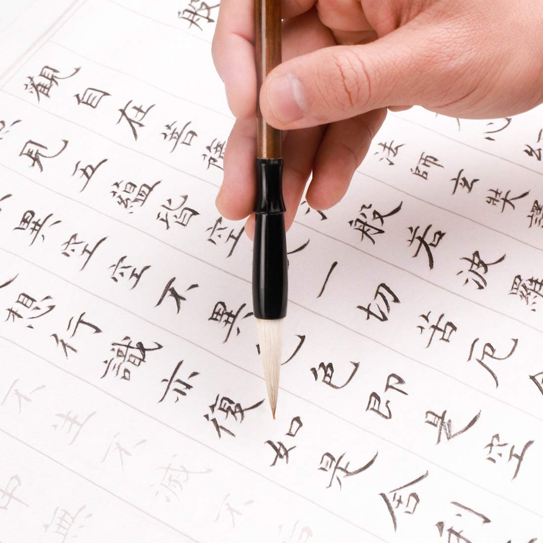 Ensemble de 6 pinceaux en bois à mémoire de forme, stylo et encre traditionnelleen bois à mémoire de forme, stylo et encre traditionnelle pour calligraphie, peinture et couplets de festival.