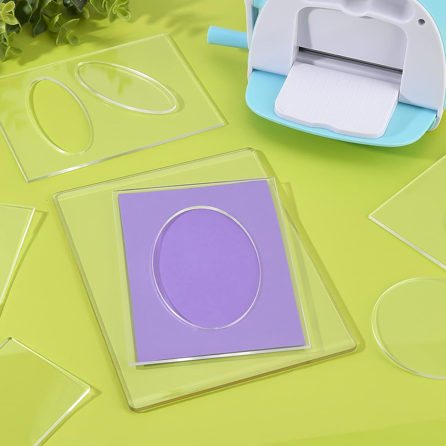 BENECREAT 4Pcs 6x4.5inch Rectangle Frame Plastic Embossing Folders, Clear Acrylic Embossing Diffuser Set for Card Making Scrapbooking and Other Paper Crafts, 2.8 mm Thick