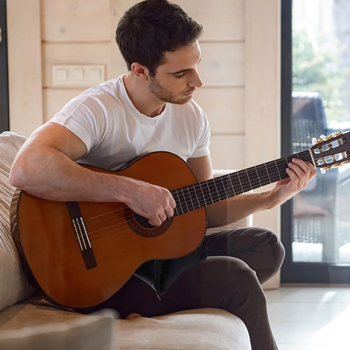 ibasenice Cuscino Facile da Trasportare Leggero Pelle Artificiale e Imbottito per Supporto Classica Acustica, Spugna Densità Alta Chitarra per Musicisti e Principianti
