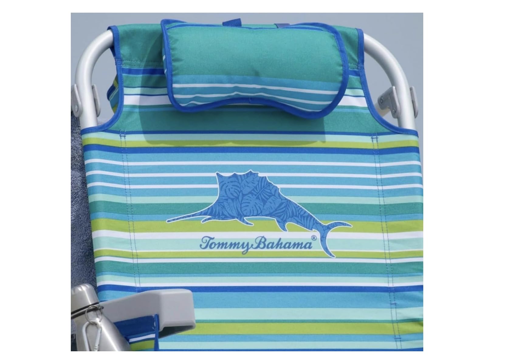 Tommy Bahama Lot de 2 chaises de Plage à 5 Positions, Pochette Cargo Isotherme à Fermeture éclair, Porte-gobelets et téléphone Portable, Barre de Serviette, Oreiller pour Plus de Confort, capacité de