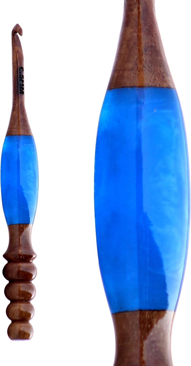 Wooden Ergonomic Soft Handle Crochet Hooks – Comfortable & Eco-Friendly Crochet Hooks - Epoxy Resin Crochet Hook Knitting Needle Weave Yarn Craft. (4.5mm)