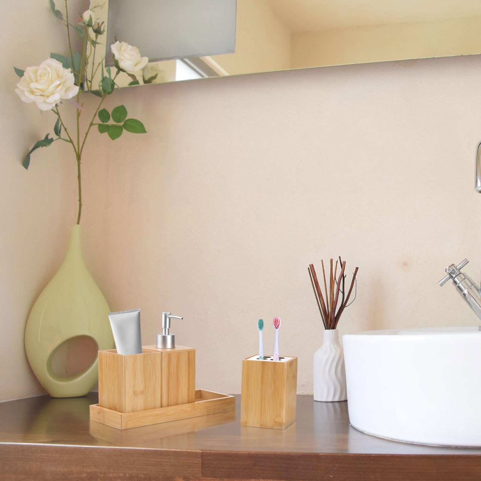 Set Accessori Bagno Bamboo 4 Pezzi in Ceramica e Legno | Marrone e Argento, Stile Elegante, Organizzazione per Lavabo e Ripiano, Formato Coordinato per Uso Quotidiano