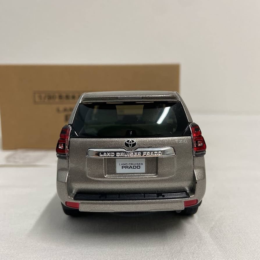 トヨタ ランドクルーザープラド　ミニカー カラーサンプル　1/30非売品 Amazon | 1/30 トヨタ 新型ランドクルーザープラド ランクル