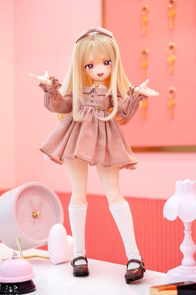 Amazon.co.jp: DB01 - ふぁむふぁたる ver. Limited - 世界40体限定 