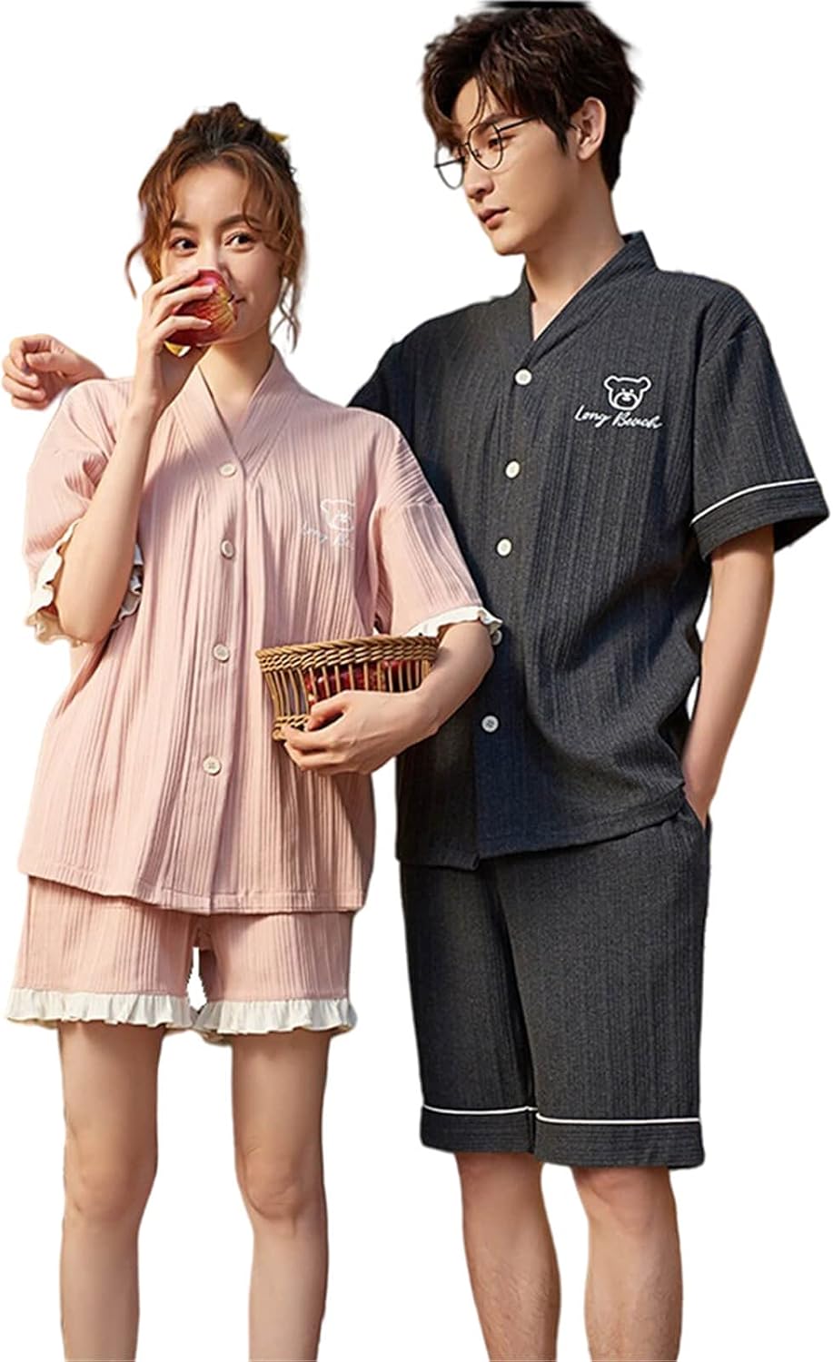 ジュタオピン ペア パジャマ カップル メンズ 上下 セット レディース 部屋着 ペアルック ルームウェア おしゃれ おそろい コーデ 夏 コットン 紳士 寝巻き カジュアル 半袖 綿 前開き M L Xl 2xl グレー ピンク くま 誕生日プレゼント ジュタオピン ペア パジャマ カップル メンズ 上下 セット レディース 部屋着 ペアルック ルームウェア おしゃれ おそろい コーデ 夏 コットン 紳士 寝巻き カジュアル 半袖 綿 前開き M L Xl 2xl グレー ピンク くま 誕生日プレゼント