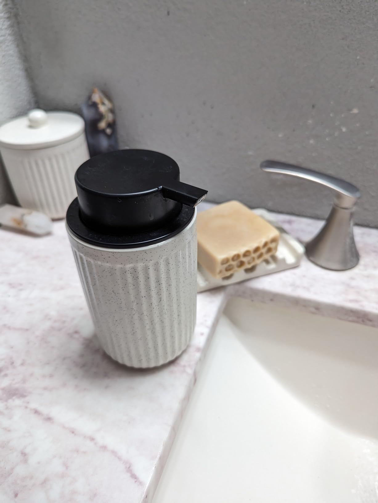 BosilunLife Pockmark 4-Piece Liquid Bathroom Set Recycled Ceramic Eco-Clay