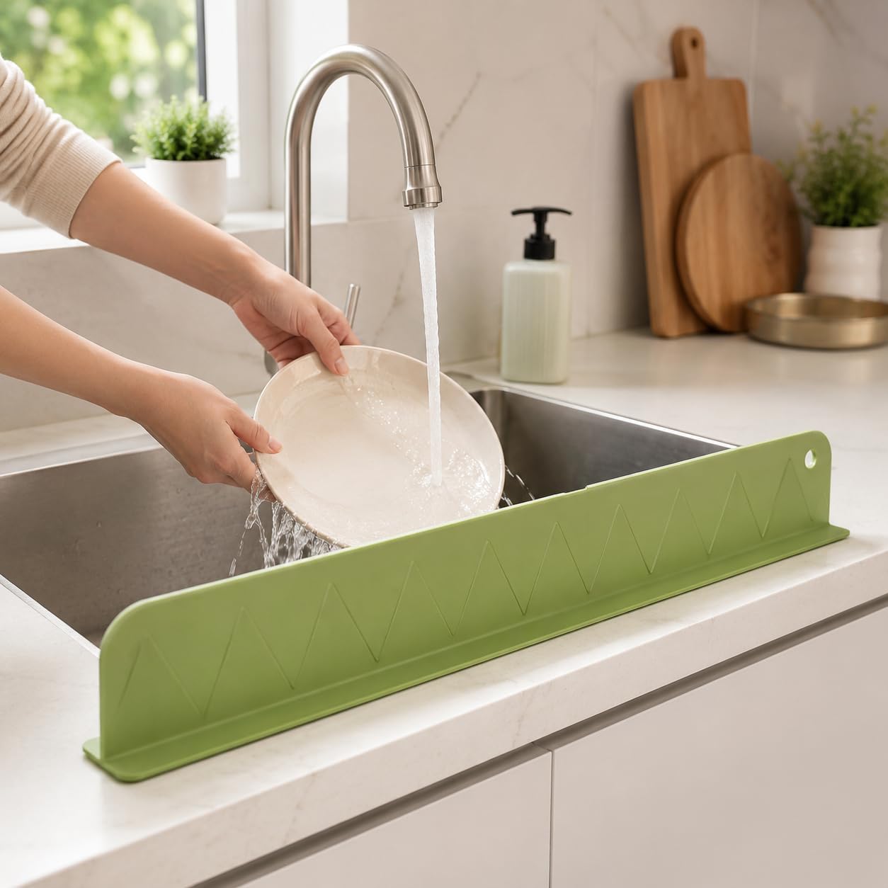 Sink Splash Guard for Kitchen Sink Bathroom,48CM Silicone Kitchen Sink Water Splash Guard with Strong Suction Cups,Kitchen Slab Water Stopper,Anti Splash Guard for Countertop (Green 1 Pcs)-image-17