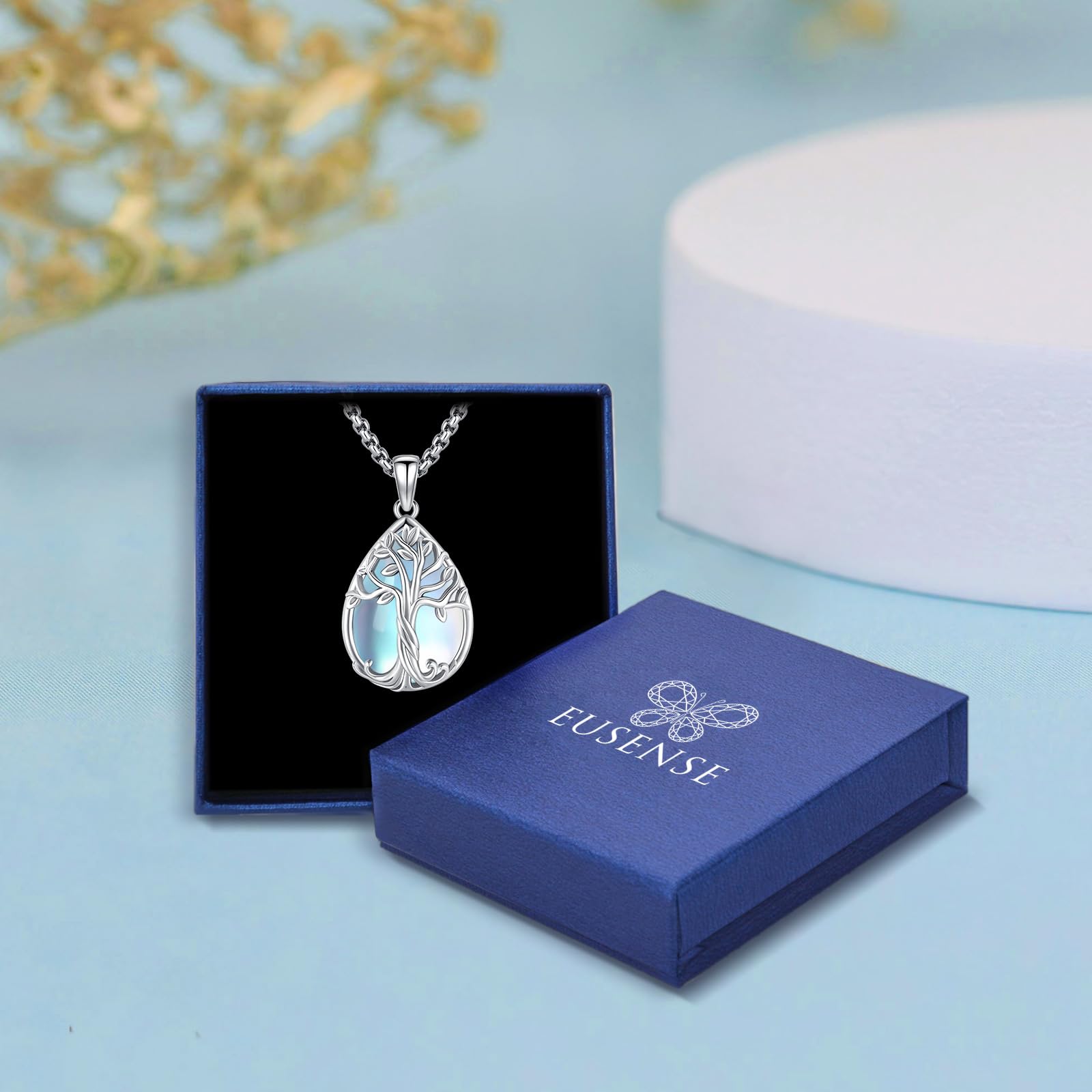Eusense Lebens Baum Halskette für Frauen Stammbaum Kette Mondstein Anhänger Kristallherz Halskette Schmuck Geschenk für Mama Lebensbaum Schmuck