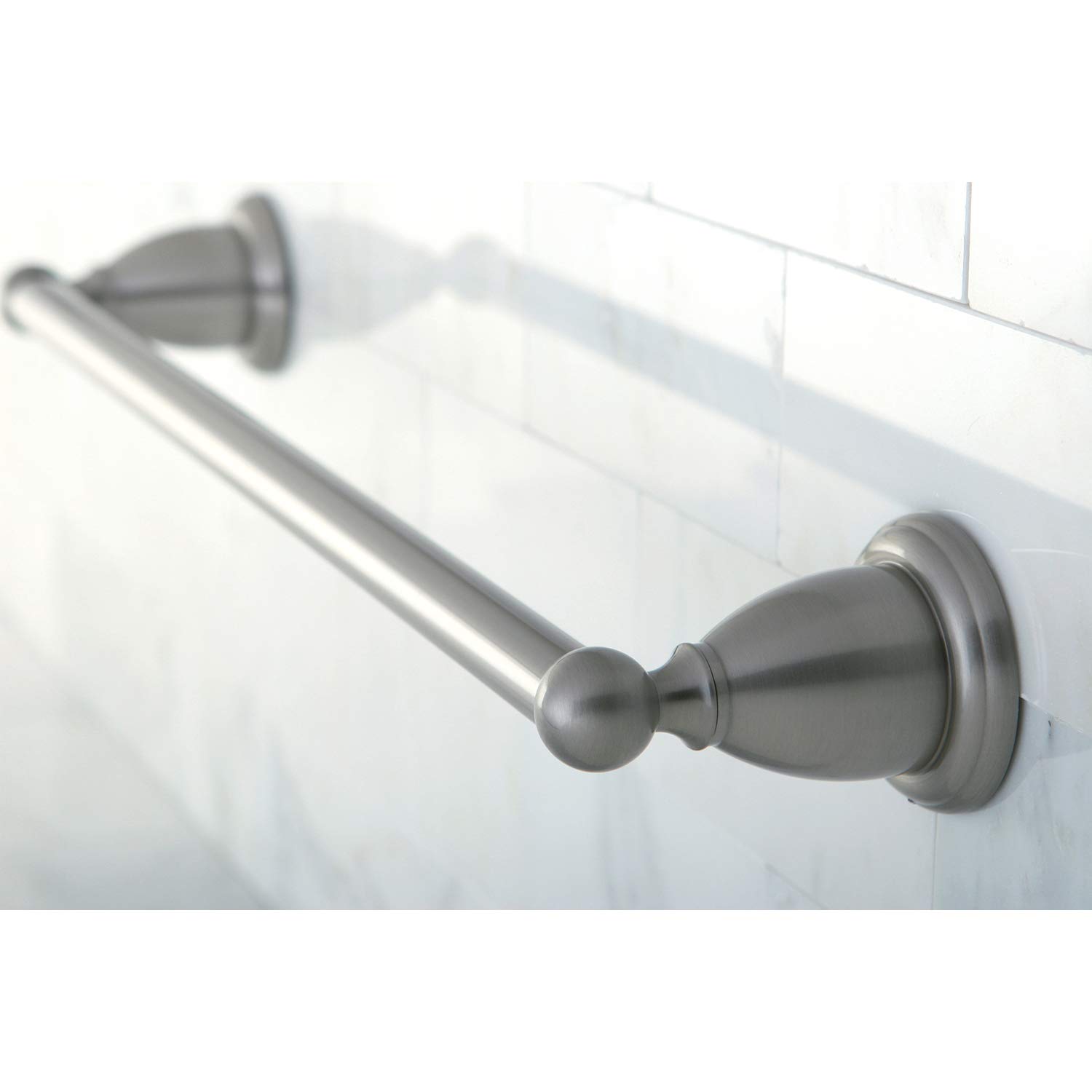 Kingston Brass BA1752SN Heritage 18 pulgadas de montaje en pared toallero - N-quel satinado