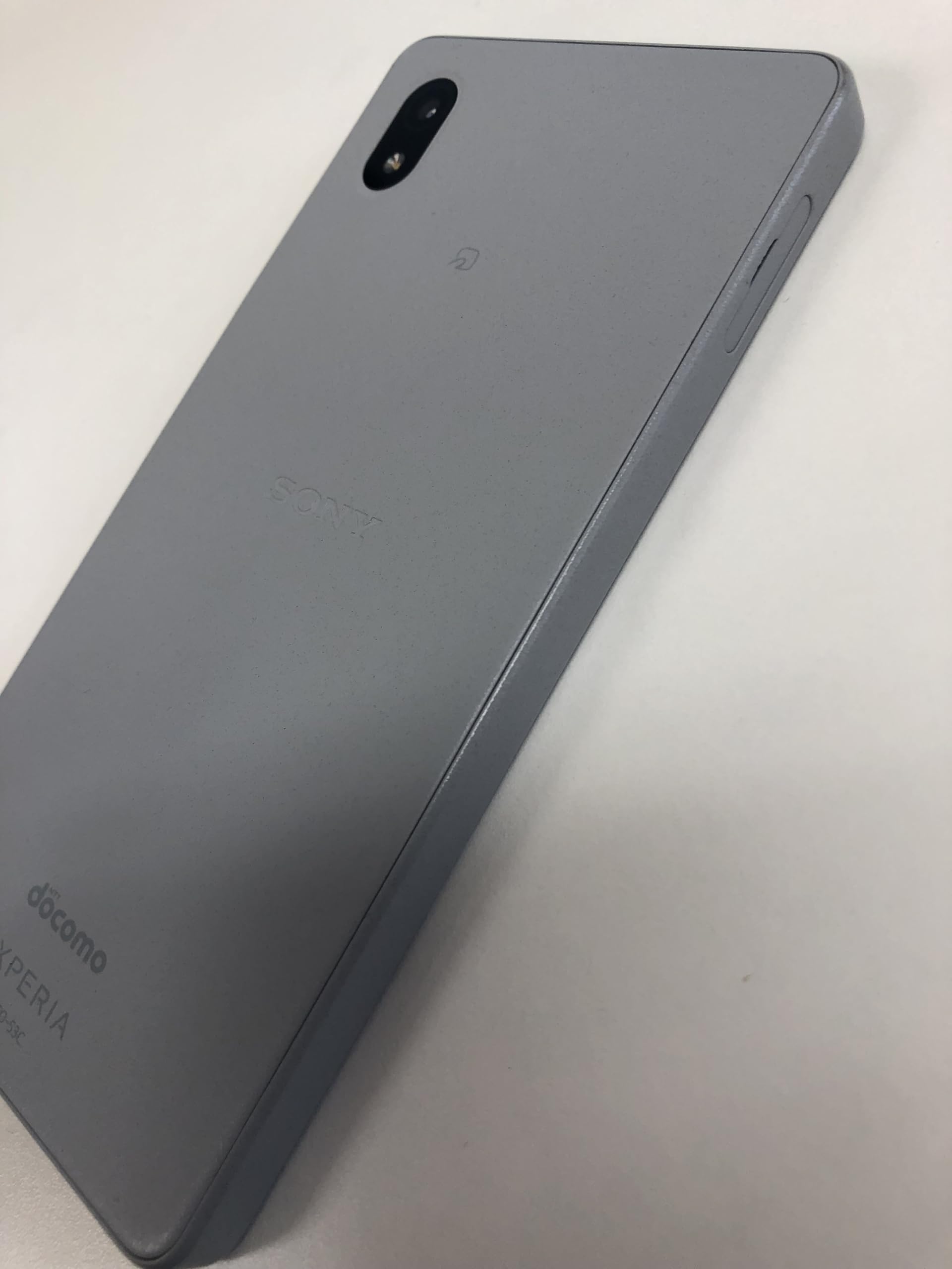 Amazon | SIMフリー docomo Xperia Ace III SO-53C グレー
