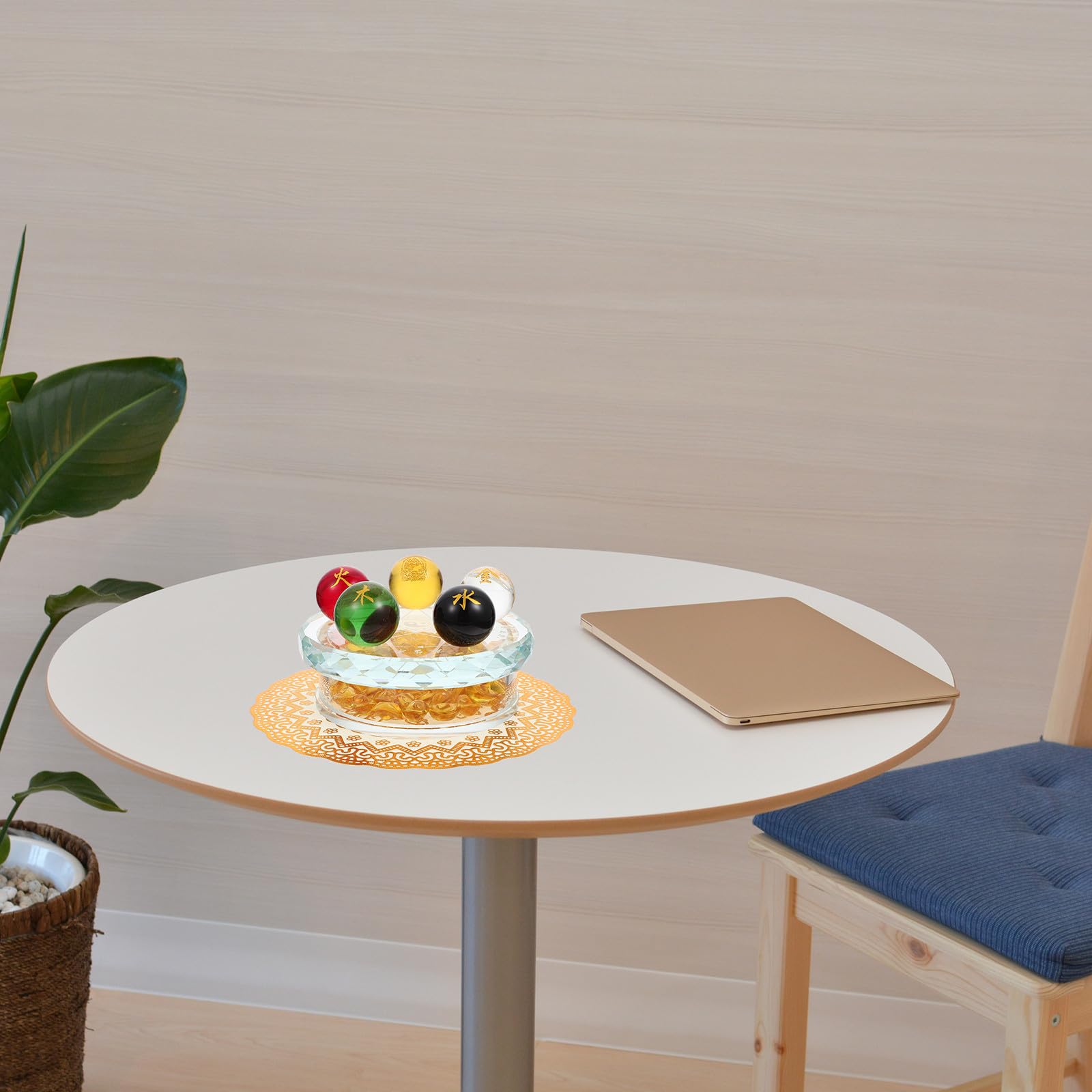 Decoración de Escritorio con Esfera de Vidrio Adornada y Soporte