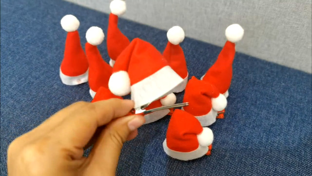 Amazon.com : Beaupretty 10Pcs Santa Hat Hair Clips,Christmas Hat