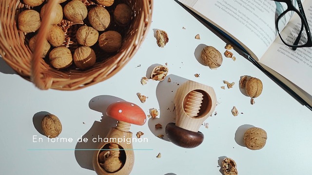 Casse-Noix En Bois En Forme De Champignon - Mécanisme à Vis - Hêtre Naturel - 10x6cm