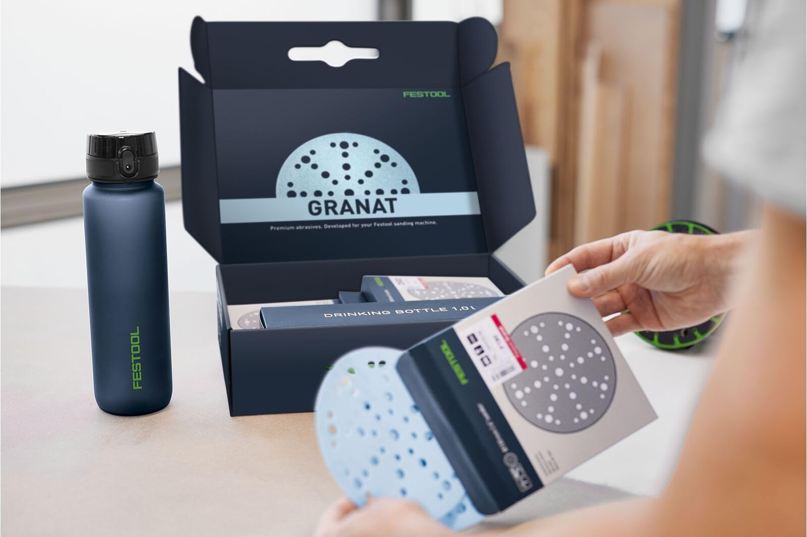 Festool Granat Schleifscheiben Set D150-60x Schleifpapier & Trinkflasche | Für VOC-Lacke & harte Untergründe - Körnung P60 bis P320 - 49-Loch Multi-Jetstream 2 - Passend für RO 150 & ETS 150