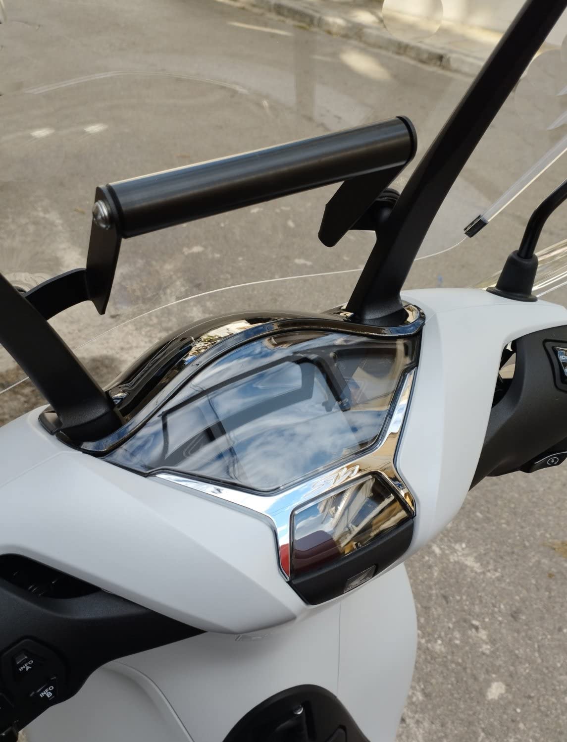 Supporto di montaggio per smartphone/GPS compatibile con Honda SH125/SH150/SH350 2023-2025