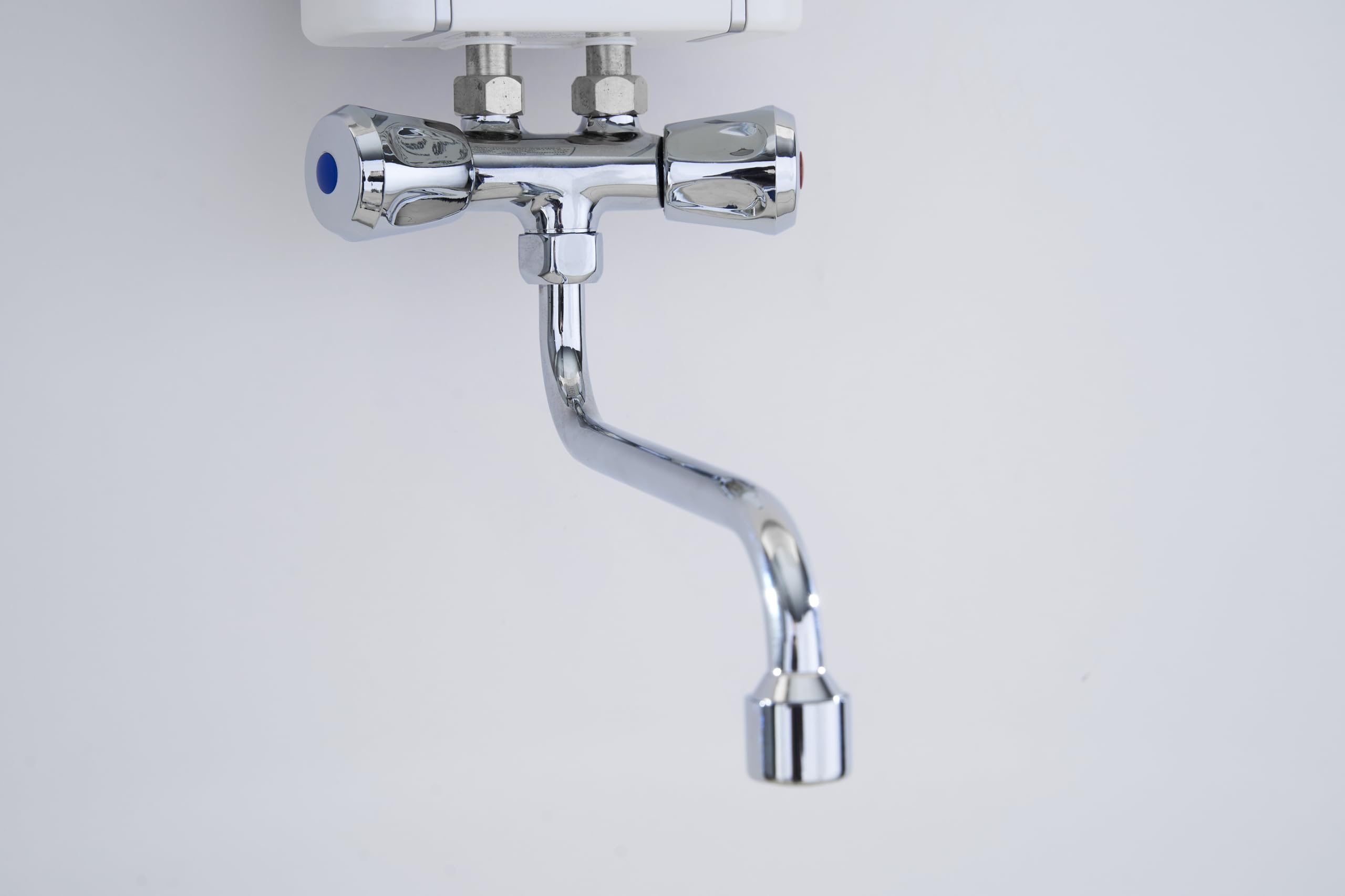 Thermoflow Mały przepływowy podgrzewacz wody 3,5 kW z armaturą Typ/model: ELEX35ARM