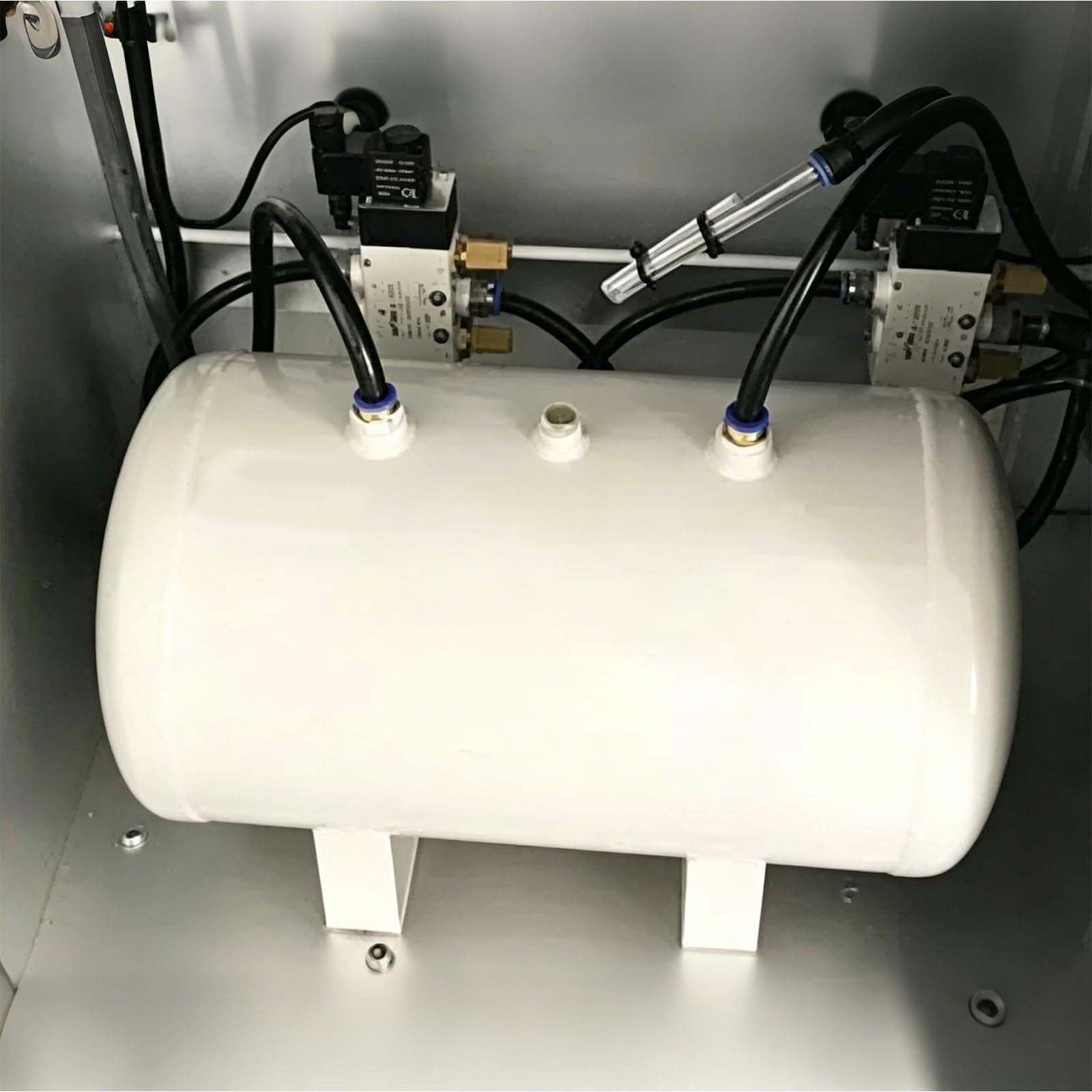 Lufttank Luftbehälter Tragbare Luftbehälter, Druckluftbehälter Mit Manometer & Ablassventil, Druckspeicher(10L/2.64gal/44x16x21cm)