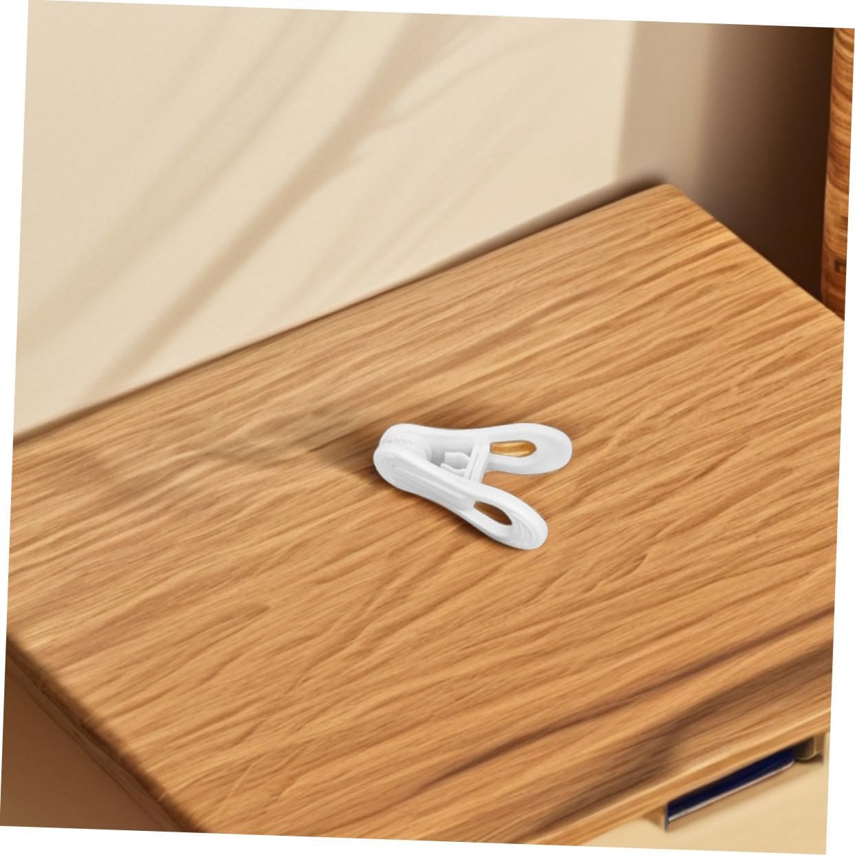 30 Pcs Heavy Duty Plastic Clothespins White Oversized Windproof Laundry Hanging Clips for Towels Quilts Clothesline and Hanging Rack Secure Large Items Indoors and Outdoors