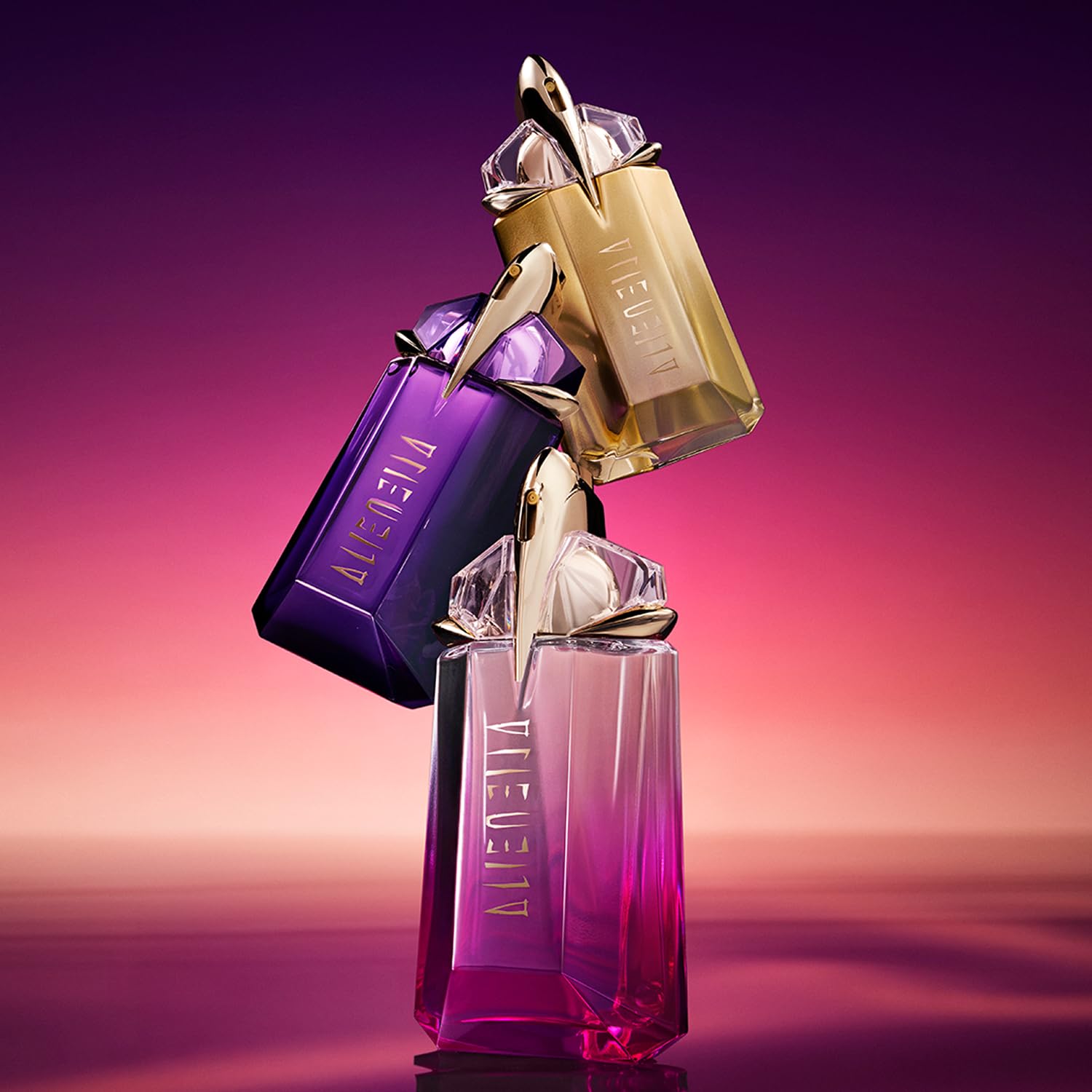 MUGLER Alien Pulp - Eau de Parfum Rechargeable Pour Femme - Floral Fruité Musqué - Accord Framboise Juteux, Extrait de Jasmin Crémeux et Musc Doux - Tenue Longue Durée - Spray Vaporisateur