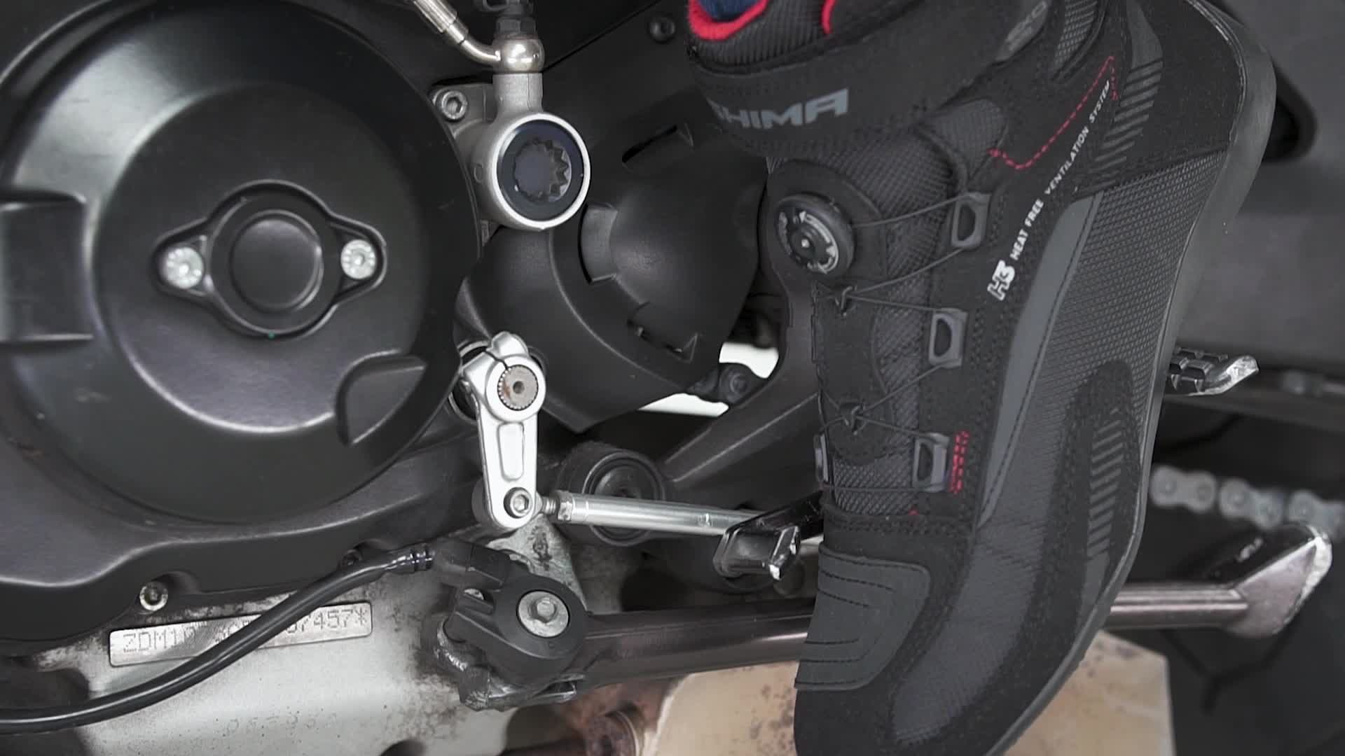 SHIMA EXO Chaussure Moto Homme Cuir Ventilés Homologué Fermeture ATOP