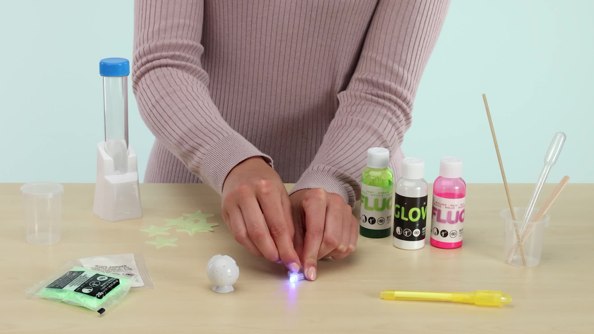 Buki - 3011 - Mini Lab - Fluo & Glow, Petit