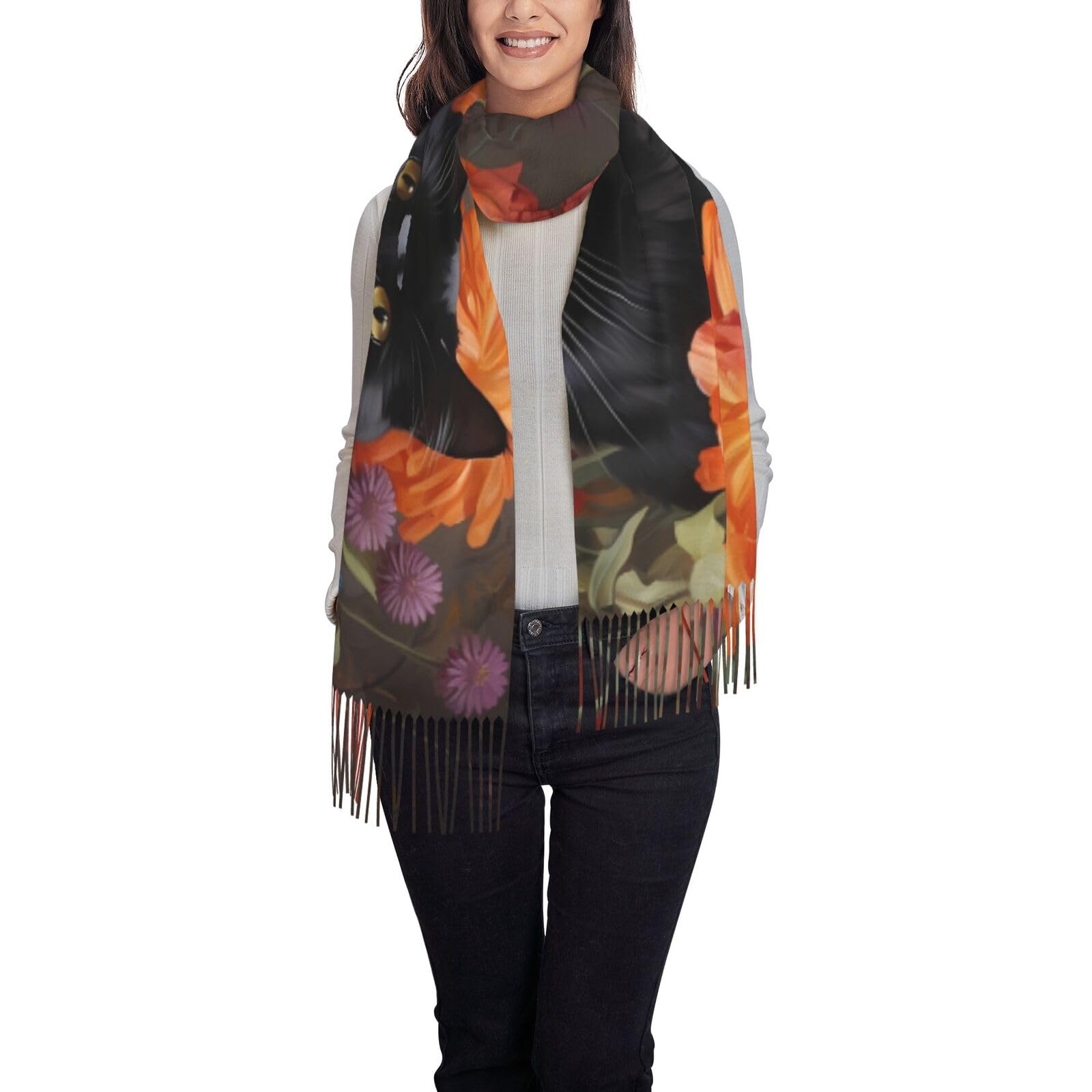 Foulards chat noir et fleurs : l'écharpe noire pour sublimer un look terne - 8