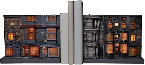 Enesco Wizarding World of Harry Potter Diagon Alley Light Up