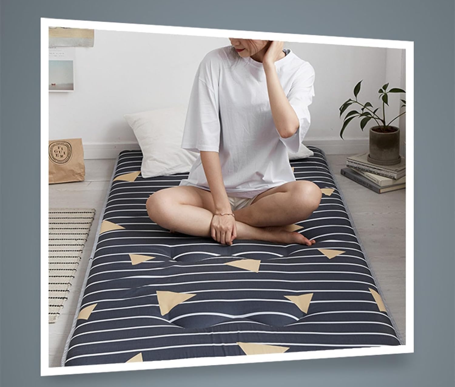 Japoński materac futon, przenośny, składany, dla gości, mata kempingowa, miękki materac podłogowy, beżowy, 120 x 200 cm, idealny do domu, podróży i użytku na zewnątrz