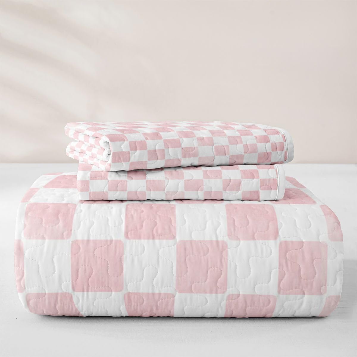 Feelyou Checkered Printed Quilt Set 3 Pieces Full Size Pink Quilted Bedding for All Season Maze Lattice Kids Boys Girls Bedspread Geometric Coverlet Set with 2 Pillowcases Modern Abstract Art