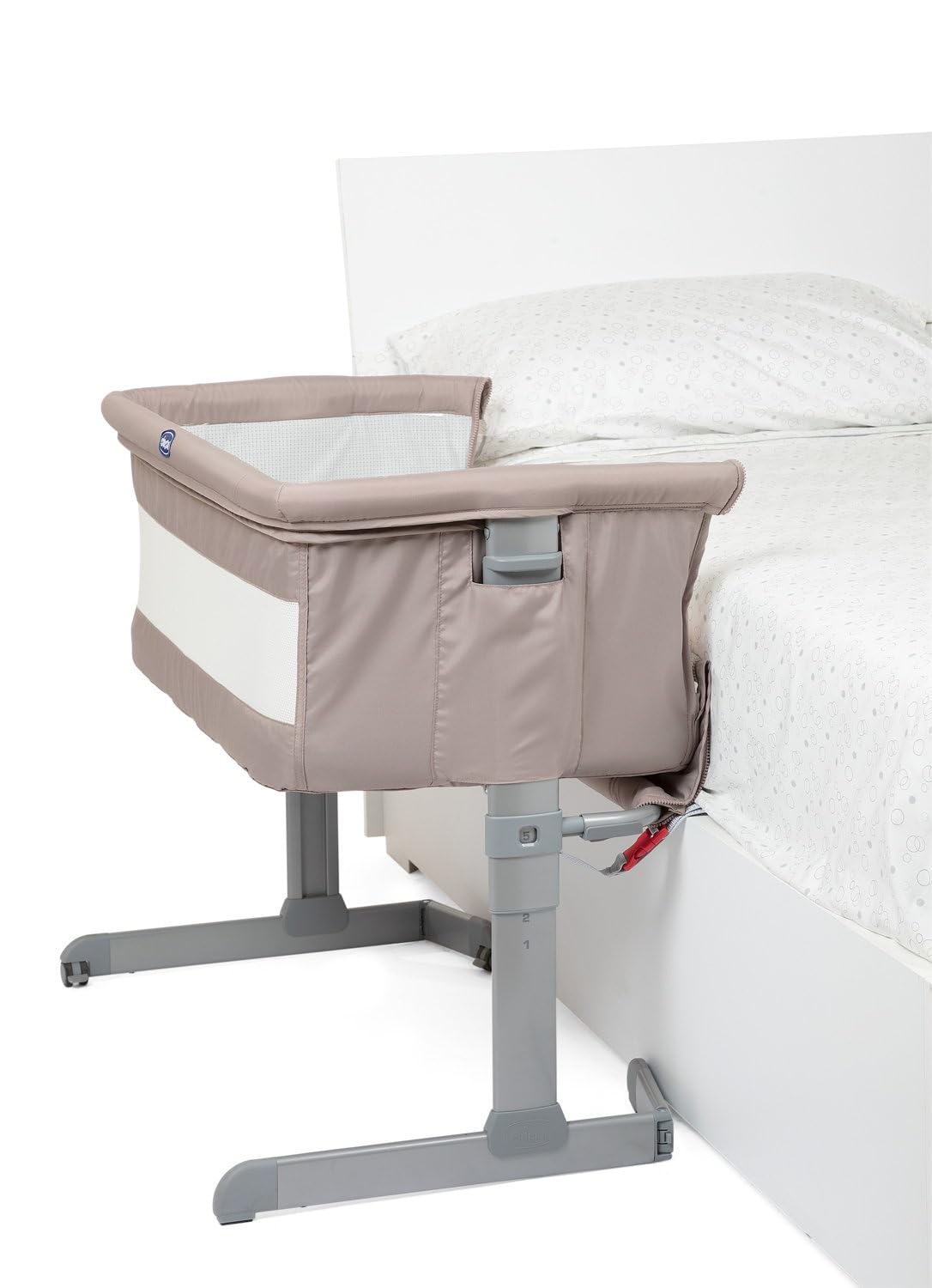 Chicco Next2Me Culla Neonato Fianco Letto, Lettino Neonati Con Materasso, Compatibile con Diversi Letti, Altezza Regolabile, Inclinabile, Buona Circolazione Dell'Aria, Materasso e Borsa Inclusi