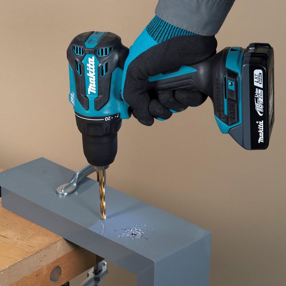 MAKITA DDF490WVE - Taladro atornillador 18V 65Nm. Incluye Taladro, 2 baterias de 2Ah, cargador y maletín