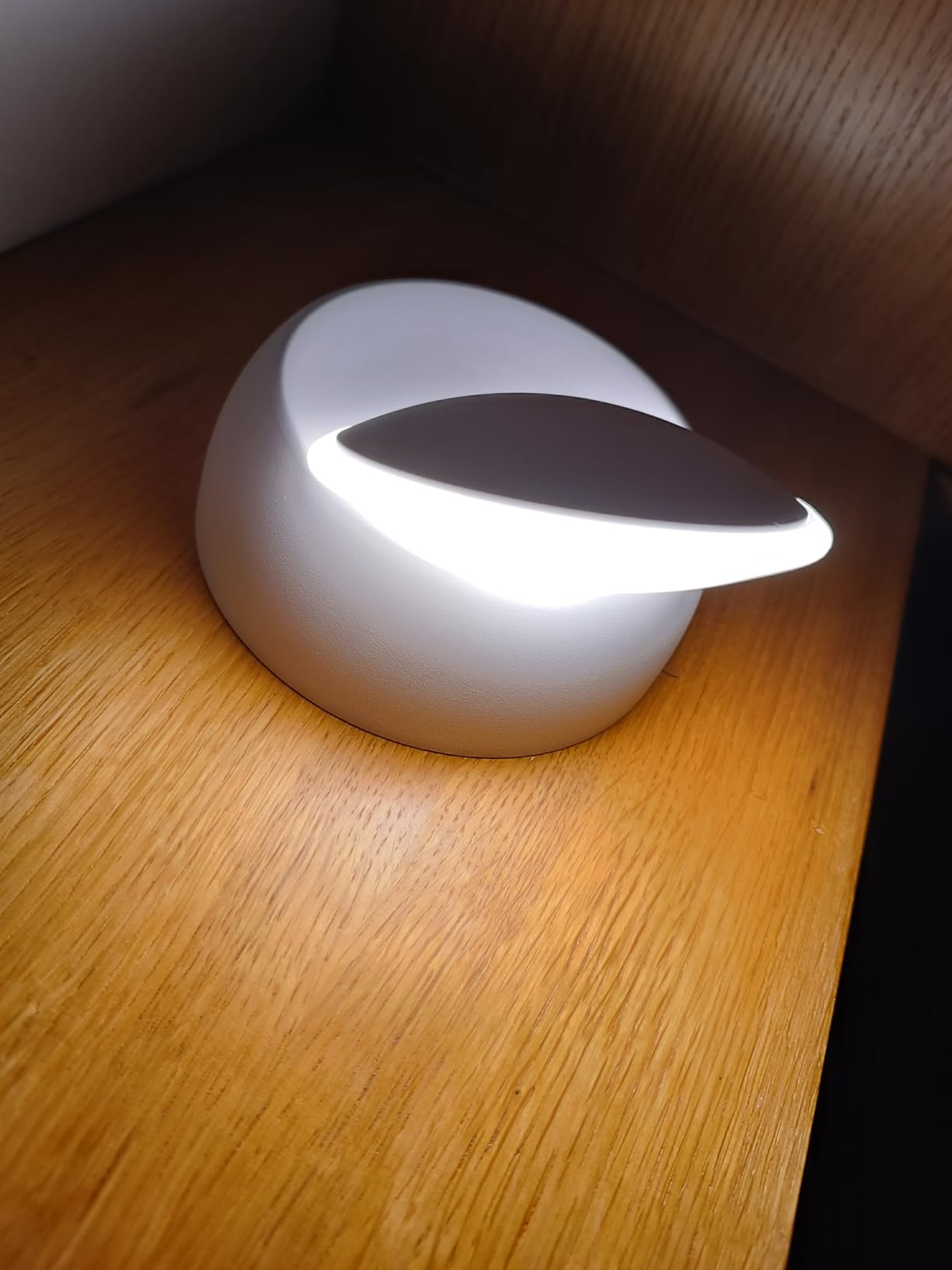 DELIPOP Applique da Parete Interno LED, 27W Lampada da Parete Lunga Moderna, 3000K Bianca Calda Lampada a Muro per Soggiorno Camera da Letto Corridoio Scala