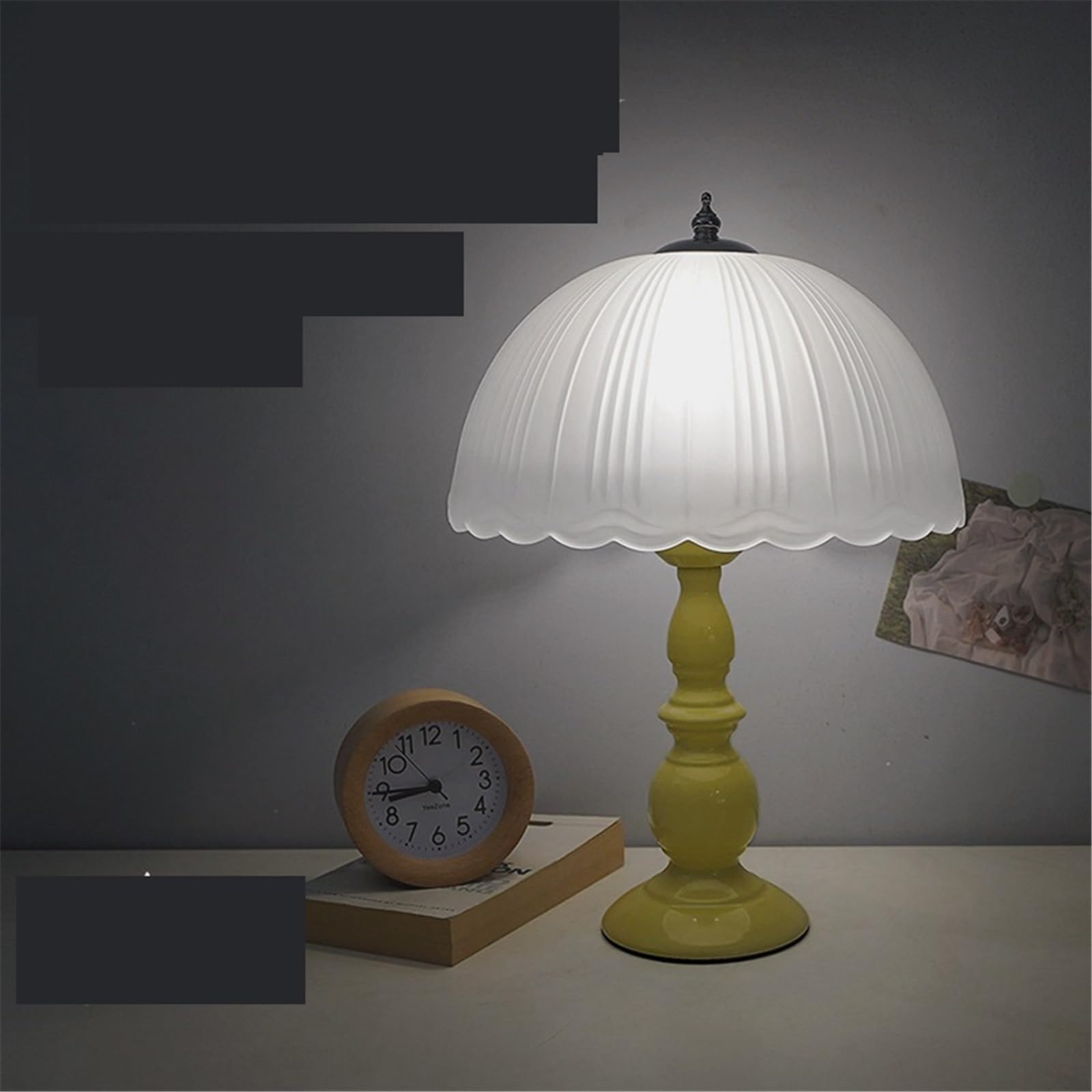 Affascinante Lampada da tavolo vintage in ferro e vetro for studio e camera da letto Arredamento per la casa