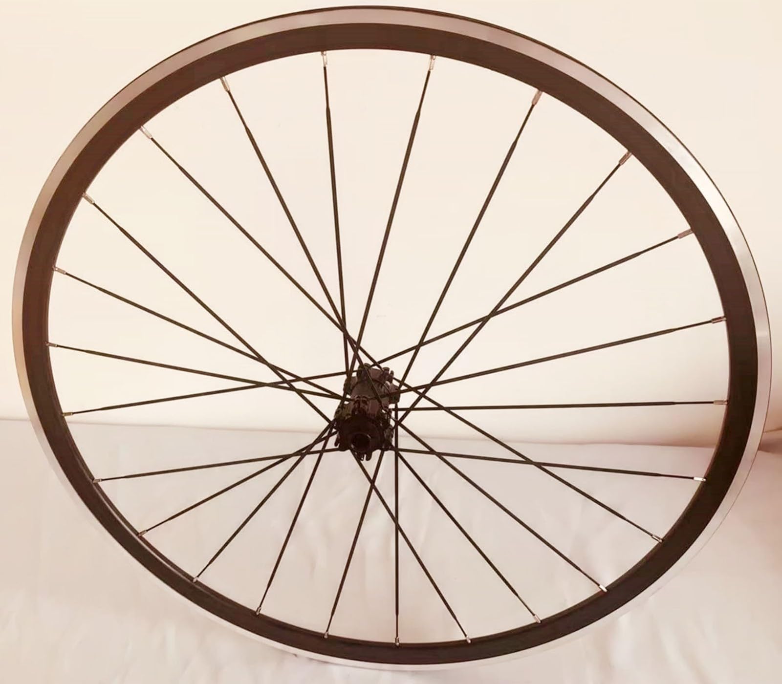 Fahrrad-Laufräder Rennrad-Laufradsatz mit 27 mm 700C-Felgen, gerader Zugbremse, Sechs-Laufrad-Aluminiumfelge, 8/9/10/11-fach Kassette, 24 Löcher (Thru-axle-700C/27MM)