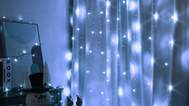 300 LED Vorhang Lichter Warmweiß – 8 Beleuchtungsmodi, IP44 Wasserdicht, Für Fenster, Hochzeit, Weihnachten