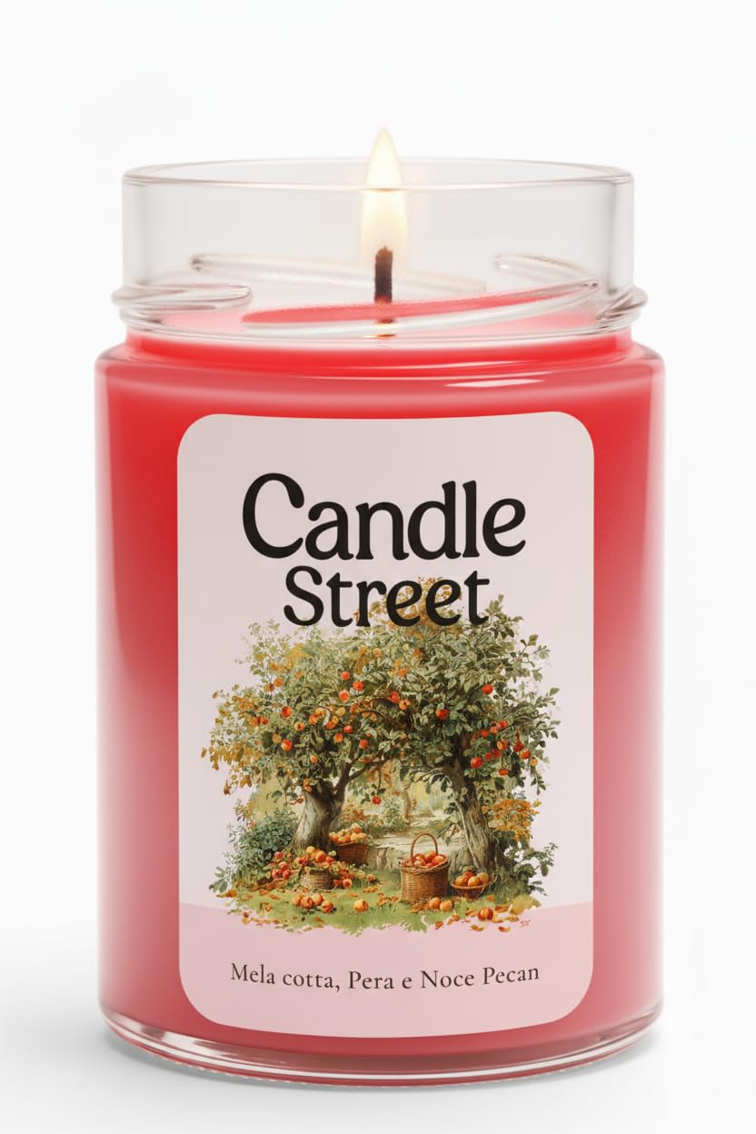 Candle Street | Herbstfrucht - Herbst Postcards | Duftende Herbstkerze | Gekochter Apfel, Birne und Pekannuss | Lange Brenndauer | Natürliches Sojawachs | Handgefertigt in Italien (Mega)