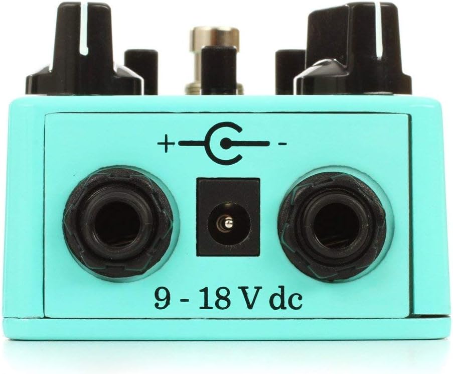 Seymour Duncan 805 Overdrive Pedal Bundle with 2 Patch Cables and 6 Dunlop Picks