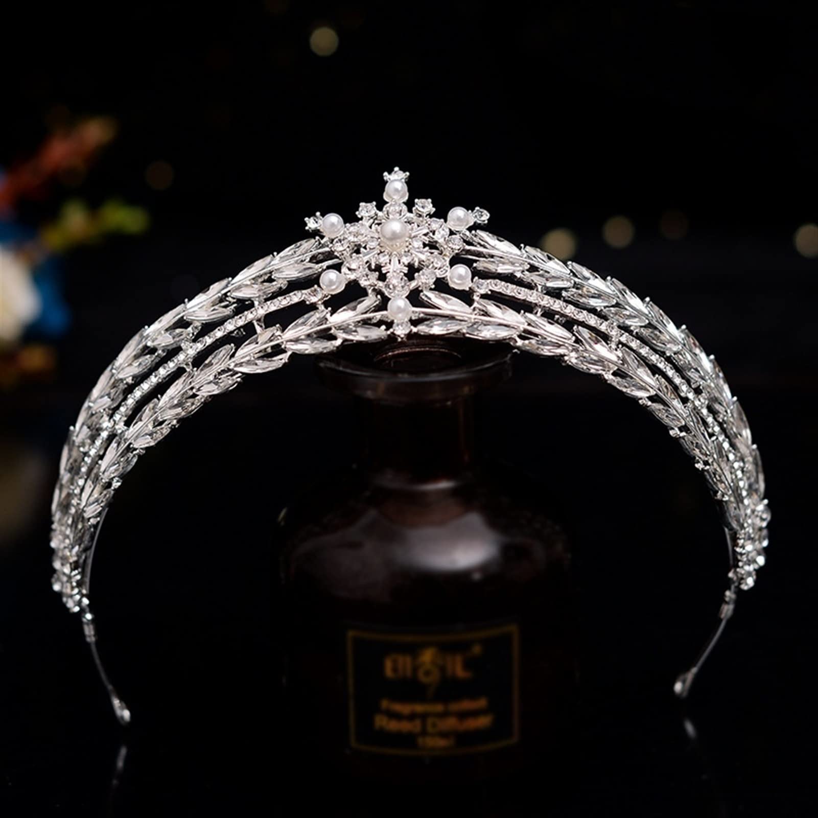 Ślubne akcesoria do włosów panny młodej Perła Kryształ Korona ślubna Rhinestone Panie Stroik Ślubne Akcesoria Do Włosów Ślubne Nakrycia Głowy Welon