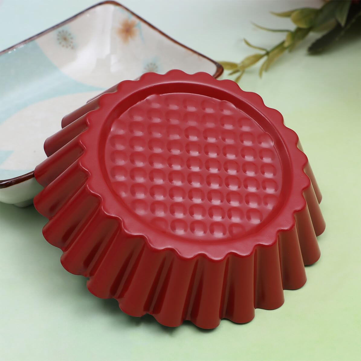 12 pièces Moule à Pâtisserie Non Adhérent Acier à Haute Teneur Moules à Tartelettes en Forme de Fleur Résistant et Facile à Démouler pour Pâtisserie Maison Rouge et Noir