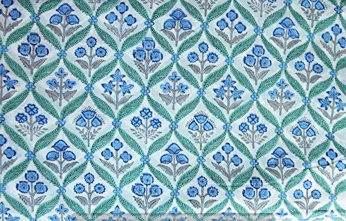 Tissu de coton imprimé ethnique pour créer vos robes d'été et coussins