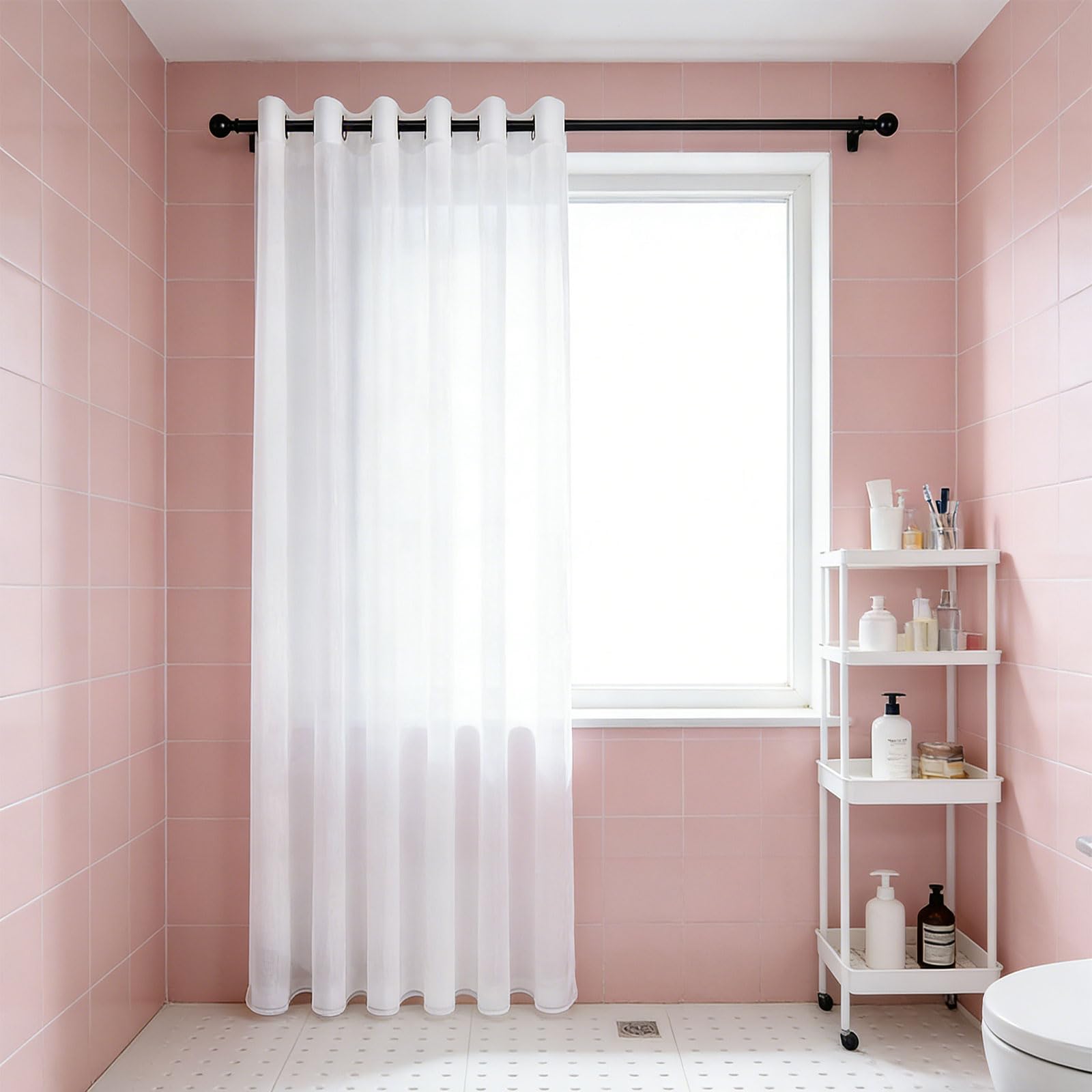 Visillos de dormitorio blanco para crear ambientes luminosos y relajantes en ventanas de hogar