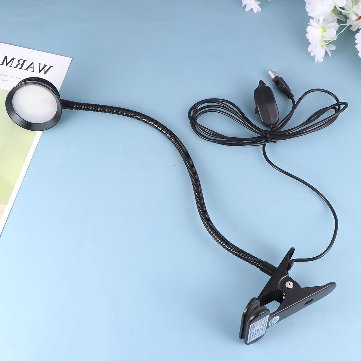 Ipetboom Lampada LED da Lettura Clip, Paralume Protezione Occhi, Design Flessibile in Metallo, USB Ricaricabile, per Leggere a Letto al Buio