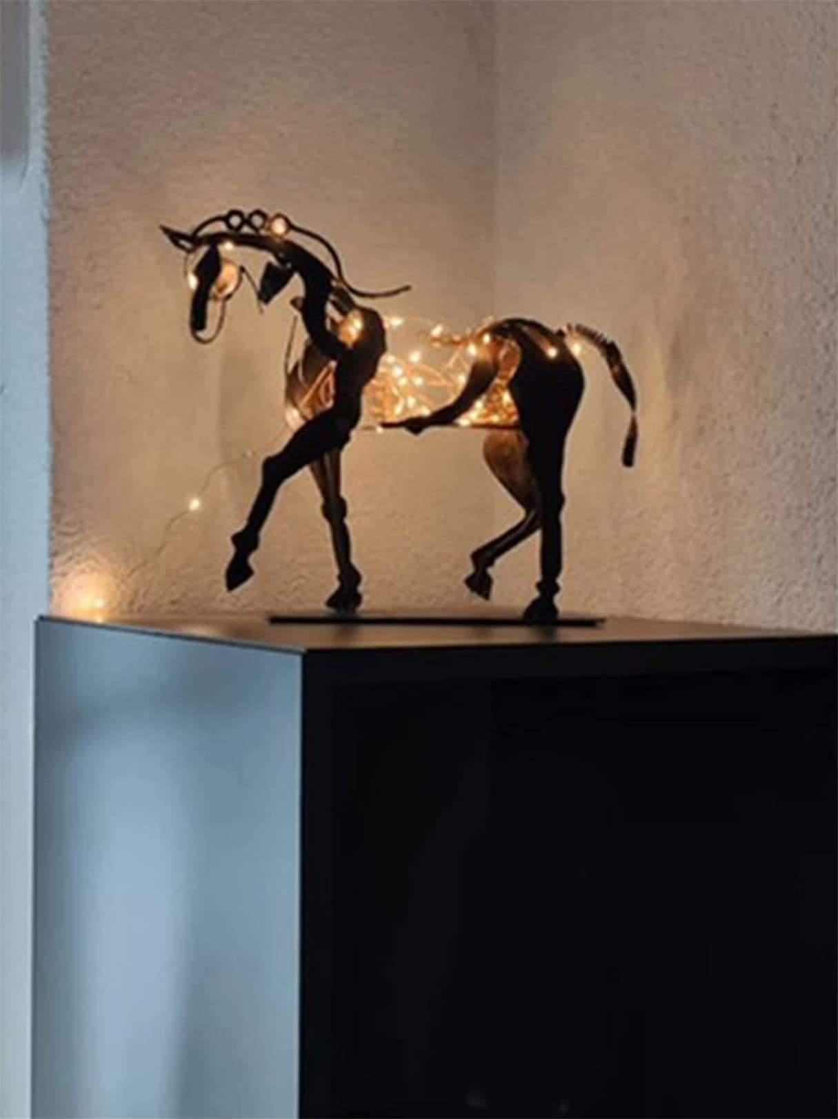 Amazon.co.jp: 馬の彫刻メタル像、100%ハンドメイドのモダンな馬の彫刻