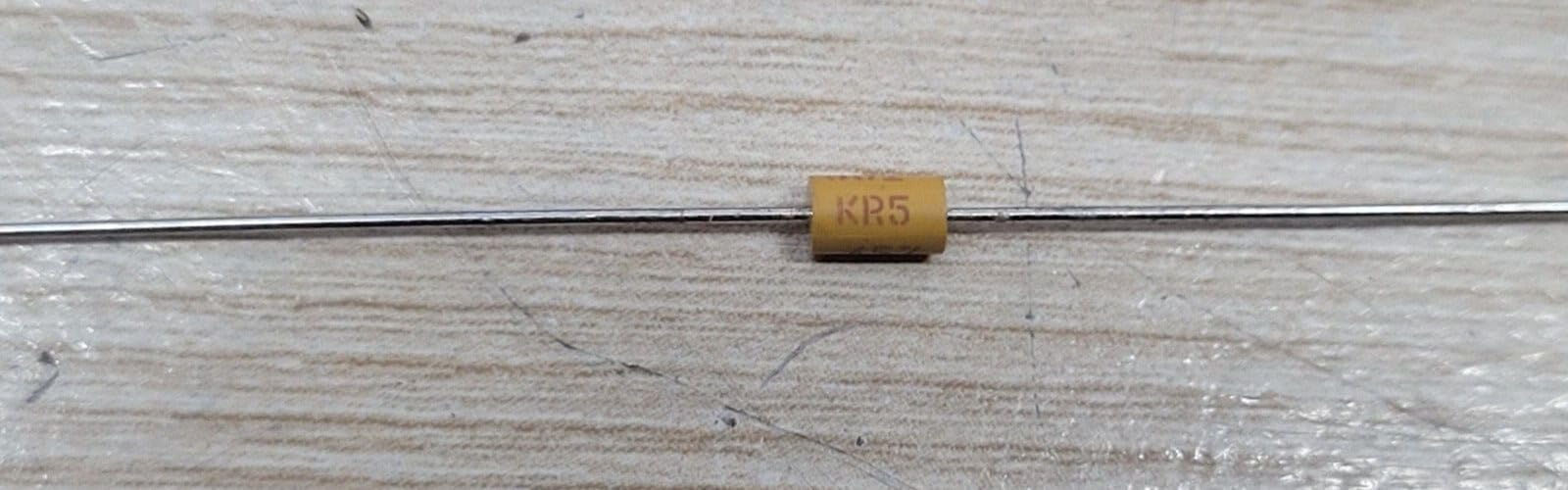 (1 PC) CKR11BX681KR KEMET Compatible with CAP CER AXIAL