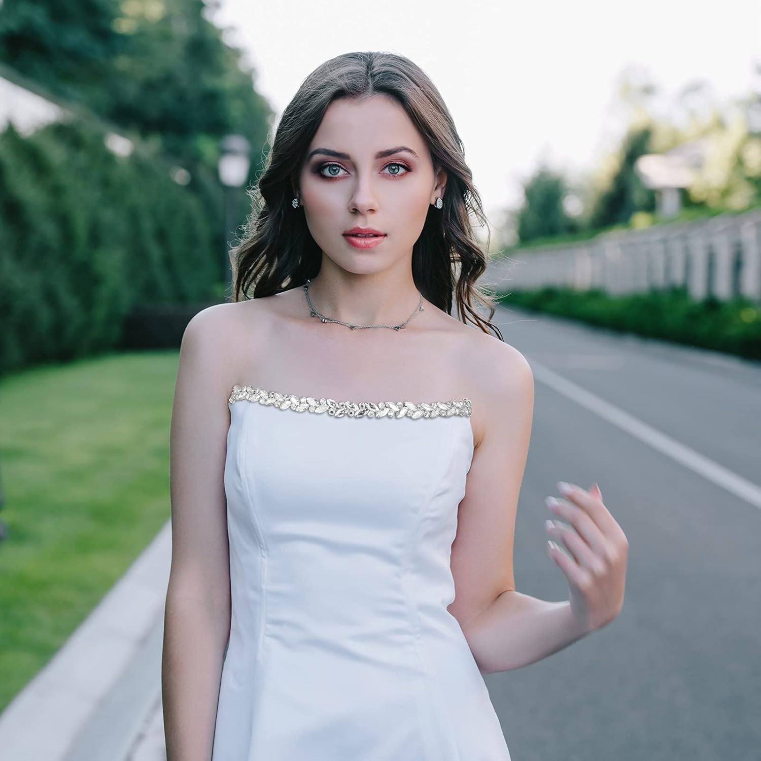 1 Yard Shiny Rhinestone Chain Trim Applique, Bling Crystal Sewing Trim Crafts Bridal Costume Embellishment Chain Trim Sparky Jewelry DIY for Necklace Bags Wedding Parties (White) : Arts, Crafts & Sewing