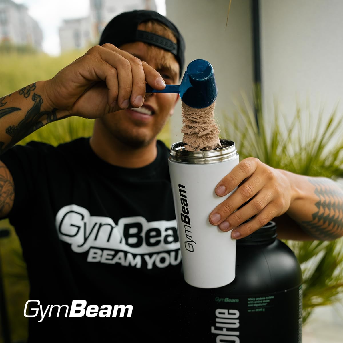 Shaker Termico GymBeam In Acciaio Inox 650 Ml – Con Agitatore Twist-off, Per Bevande Calde E Fredde