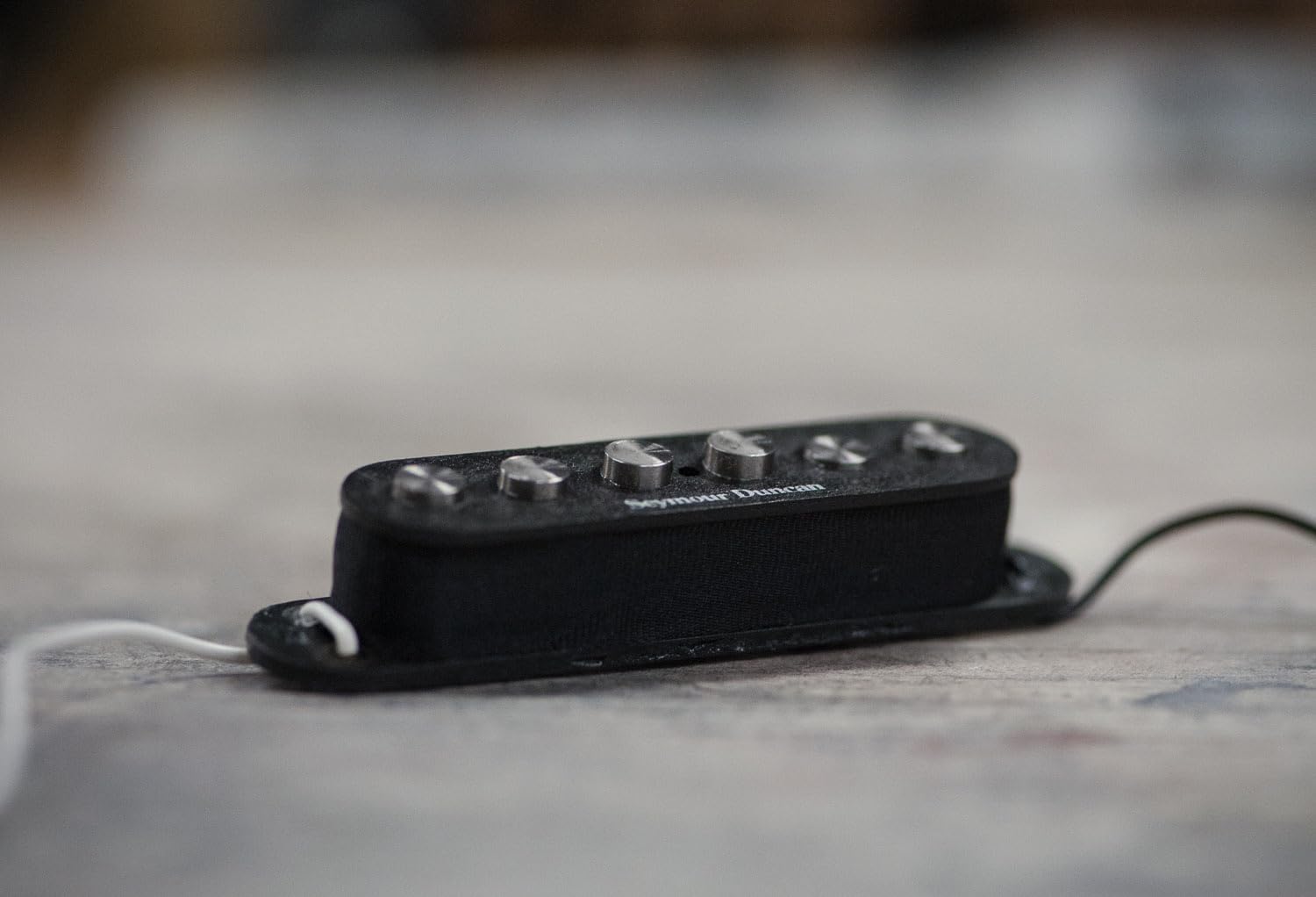 Amazon.com: Seymour Duncan Quarter Pound Staggered Strat - Neck