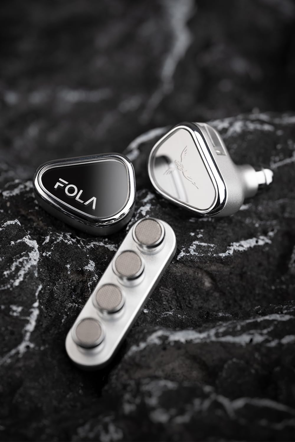 TANCHJIM FOLA Monitor Interno HIFI,1DD DMT5 de Baja Distorsión que Mejora Voces e Instrumentos,Auriculares con Cable con Control por APP,Sonido Virtual 7.1/5.1, 3 Boquillas de Sintonización Incluidas