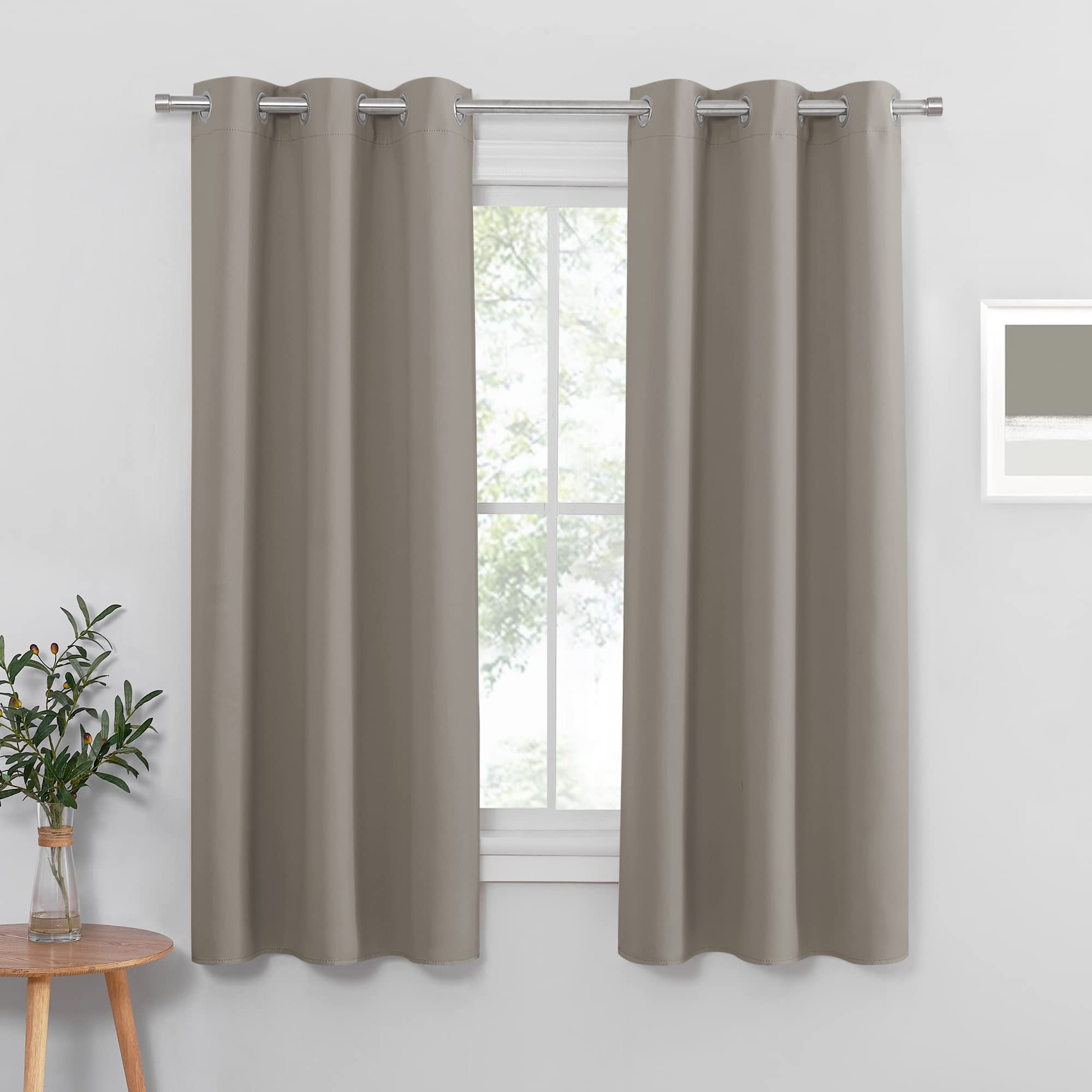 PONY DANCE - Tende oscuranti con occhielli, per camera da letto, corte, tende termiche, set da 2 pezzi, altezza 158 cm x larghezza 106 cm, colore: sabbia