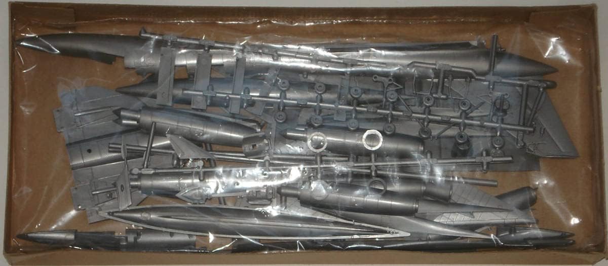 タカラ Revell 1/93 コンベア B-58 ハスラー 未組立 タカラ Revell 1